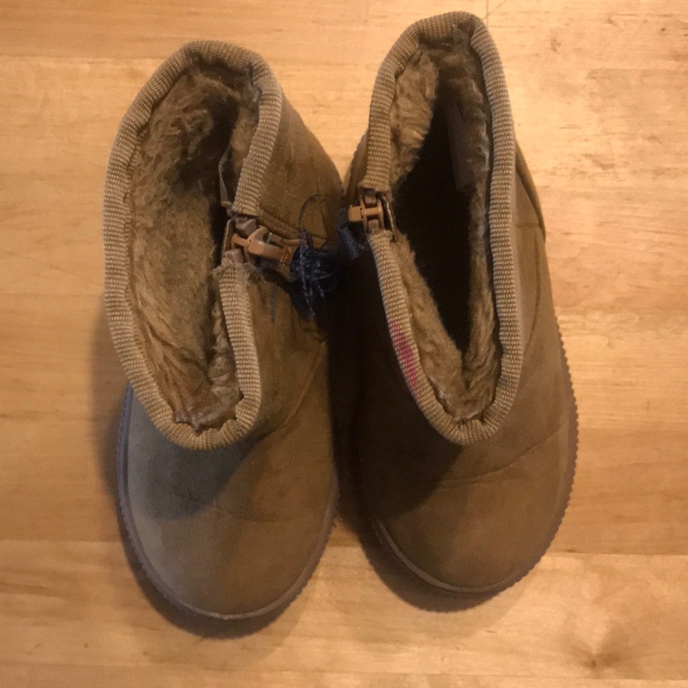 Cat and jack fur lined boots